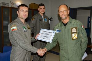 Addestramento: Training Course C-27J all’ITC della 46^ Brigata Aerea Terminato il corso “Experimental European Multinational Type Training Course C-27J”