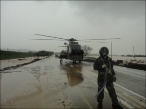 HH-3F TRAE IN SALVO SEDICI PERSONE NEL GROSSETANO - Aeronautica Militare