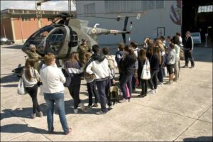 I GIOVANI ALUNNI DELLE SCUOLE DEL FRUSINATE AL 72° STORMO - Aeronautica Militare
