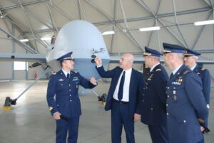 IL SOTTOSEGRETARIO ALFANO AL 32° STORMO - Aeronautica Militare