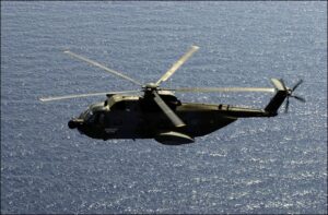 ELICOTTERO A.M. SOCCORRE ANZIANO INFARTUATO - Aeronautica Militare