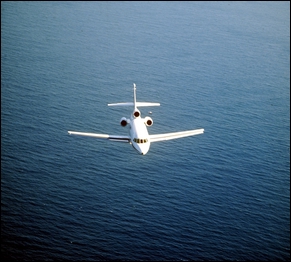 aereo militare in volo