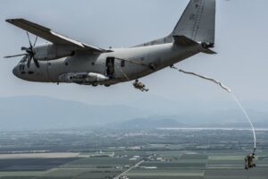 LA 46ª BRIGATA AEREA ED IL REPARTO SPERIMENTALE VOLO TESTANO NUOVE CAPACITÀ DI AVIOLANCIO DEI VELIVOLI DI TRASPORTO DELL’AERONAUTICA MILITARE