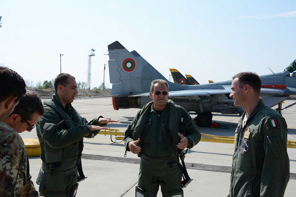 militari del 4 stormo