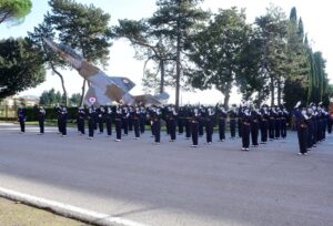 SCUOLA MILITARE AERONAUTICA “GIULIO DOUHET”: GIURANO GLI ALLIEVI DEL CORSO “RIGEL”. - Aeronautica