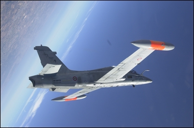 aereo militare in volo