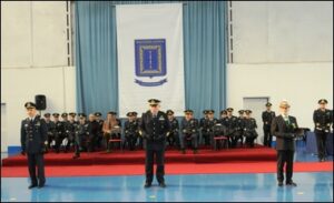 Da sinistra il Gen Vecciarelli il Gen Tosi e il Gen De Nuntiis durante la consegnare delle medaglie