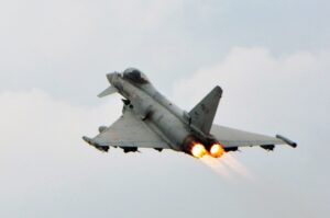 aereo militare in volo