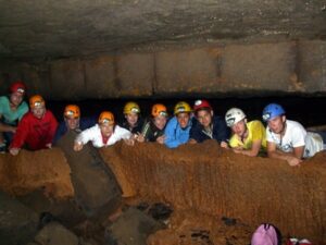 Escursione in grotta