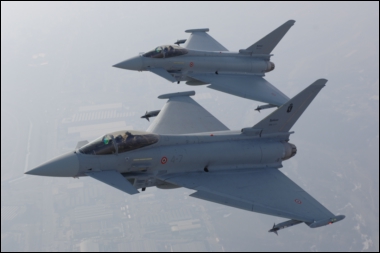 aerei militari in volo