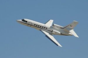 aereo militare in volo
