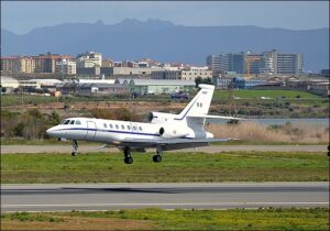 Falcon-in-atterraggio-a-Elmas