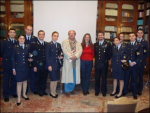 Foto di gruppo con al centro la Dssa Ceci