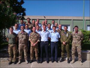 Foto di gruppo con i corsisti e il personale del ReSTOGE