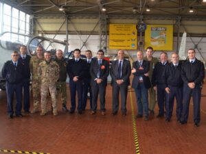 Foto di gruppo con il team di valutatori