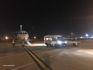 AERONAUTICA MILITARE: TRASPORTO SANITARIO URGENTE DA CATANIA A GENOVA PER UN NEONATO IN PERICOLO DI VITA