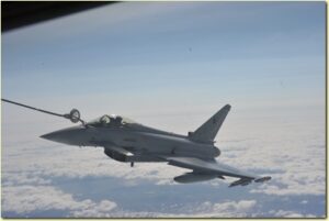 aereo militare in volo