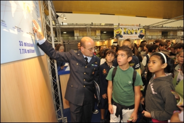 stand