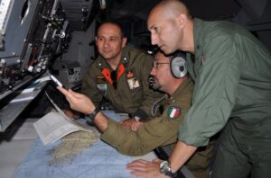 Gli-operatori-di-volo-al-lavoro-sullAtlantic