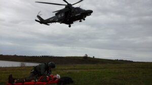 HH139 in fase di atterraggio per recupero personale