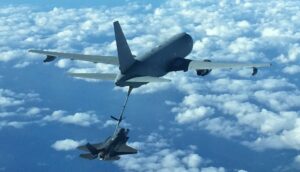 RAGGIUNTE LE 30.000 ORE DI VOLO PER I VELIVOLI KC-767A - Aeronautica Militare