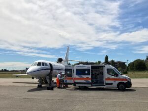 L'AERONAUTICA MILITARE IMPEGNATA IN DUE TRASPORTI SANITARI D'URGENZA - Aeronautica
