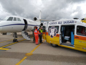 AERONAUTICA MILITARE: TRASPORTO SANITARIO D'URGENZA DALLA SARDEGNA - Aeronautica Militare