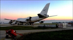 Il Boeing 747 e i materiali trasportati sullaeroporto di Brindisi