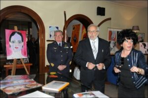 Il Col Poni il Dottor Schinaia e la Signora Vantini al Circolo Ufficiali