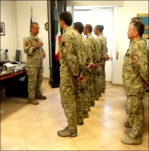 Il Col Rinaldi saluta il distaccamento operativo al rientro da Herat