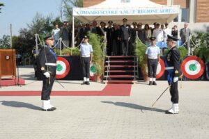 Il-Col.-Contristano-mentre-pronuncia-la-formula-di-riconoscimento-del-Cambio-Comando-al-CeFoAvEn