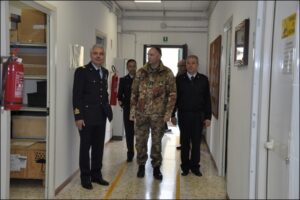 Il Comandante della 2 Divisione visita il Laboratorio Tecnico Armi