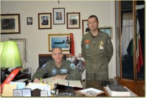 Il-Gen-Jodice-firma-l-albo-d-onore