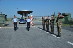 Il Gen Ottone giunge alla Base di Cameri