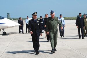 Il-Gen.-Jansen-con-il-Col.-Giunchi-allarrivo-ad-Amendola