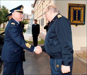 Il Gen. Tosi accoglie il Capo di SMA