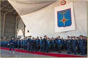 Il Generale Bernardis rassegna lo schieramento