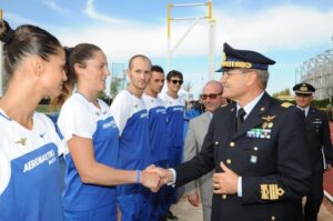 Il-Generale-Girardi-saluta-gli-atleti-di-Vigna-di-Valle