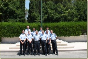 Il colonnello Scalese con gli allievi marescialli del 16 corso OJT