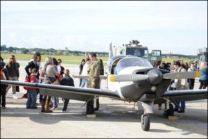 Il-pubblico-in-visita-all-Aeroporto-Militare