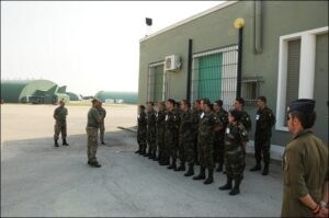 Il-saluto-di-benvenuto-da-parte-del-Colonnello-Degiuli