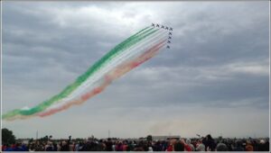 Il tricolore delle Frecce saluta Parma