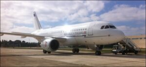 Il velivolo Airbus A319 del 31 Stormo di Ciampino atterrato a Brindisi
