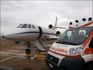 Imbarco-paziente-a-Cagliari