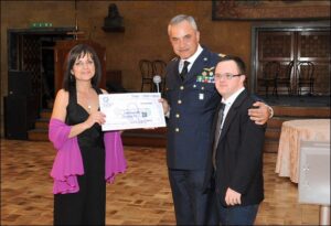 consegna assegno associazione