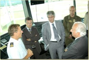 In-torre-di-controllo-da-sx-Col-Cappelli-pres-Tondo-prefetto-Galante