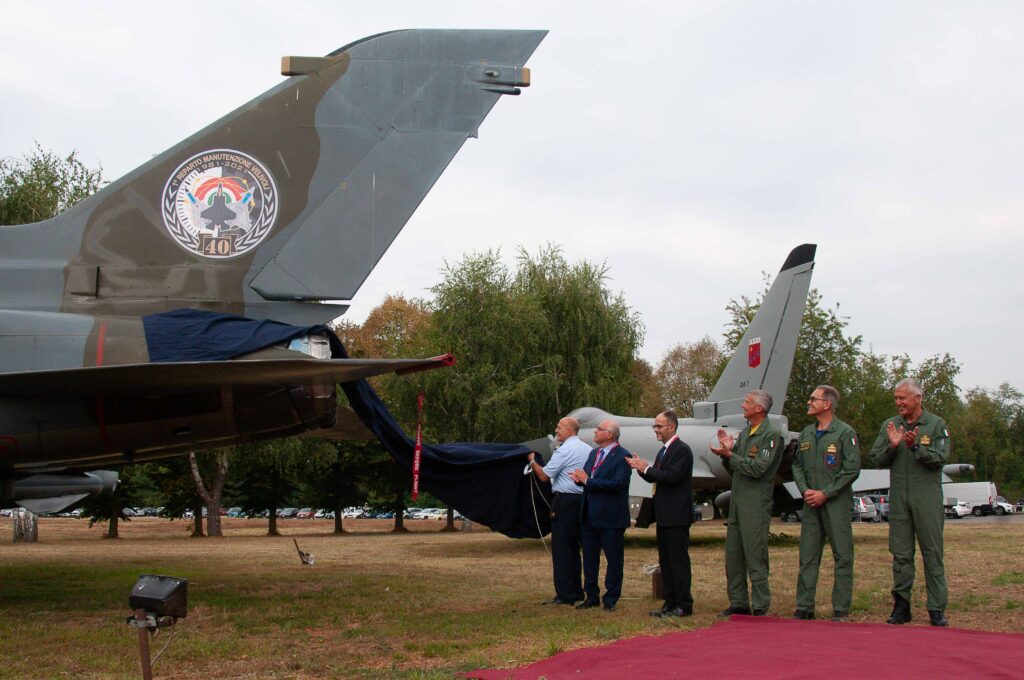 QUARANTA ANNI DI STORIA PER IL 1° REPARTO MANUTENZIONE VELIVOLI DI CAMERI - Aeronautica Militare
