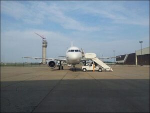 L-Airbus-all-Aeroporto-di-Pittsburgh-Pennsylvania