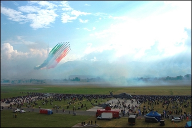 La-P.A.N.-durante-lesibizione-per-il-50-anniversario-della-Scuola-Volo-Elicotteri