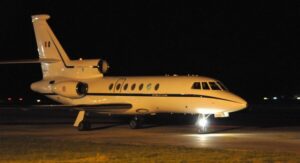 Larrivo Falcon 50 dellAeronautica Militare giunto a Brindisi
